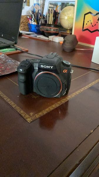 Hire Sony DSLR -A200 with Lenses, in Bondi Junction